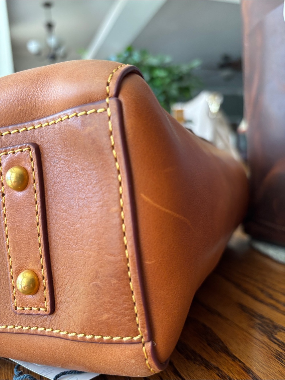 Dooney and Bourke tote - Picture 5 of 11